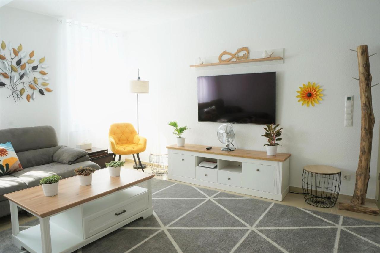 Mein Apartment Flowers Mit Kamin, Bis 10 Personen Frankenthal  Exterior foto