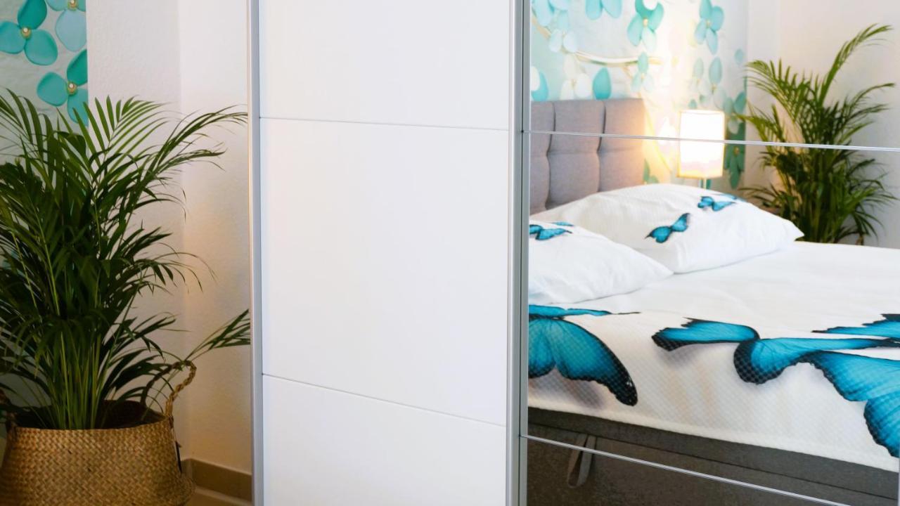 Mein Apartment Flowers Mit Kamin, Bis 10 Personen Frankenthal  Exterior foto