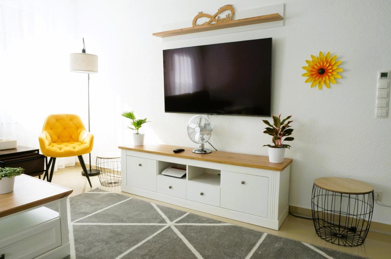 Mein Apartment Flowers Mit Kamin, Bis 10 Personen Frankenthal  Exterior foto